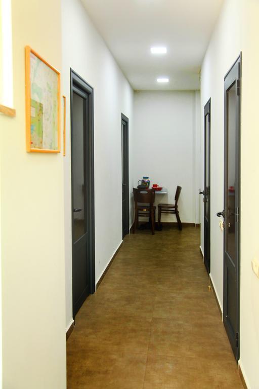 Mga Hostel & Tours Yerevan Exterior photo