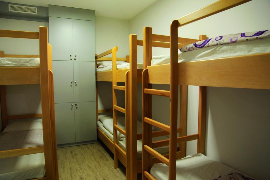 Mga Hostel & Tours Yerevan Room photo