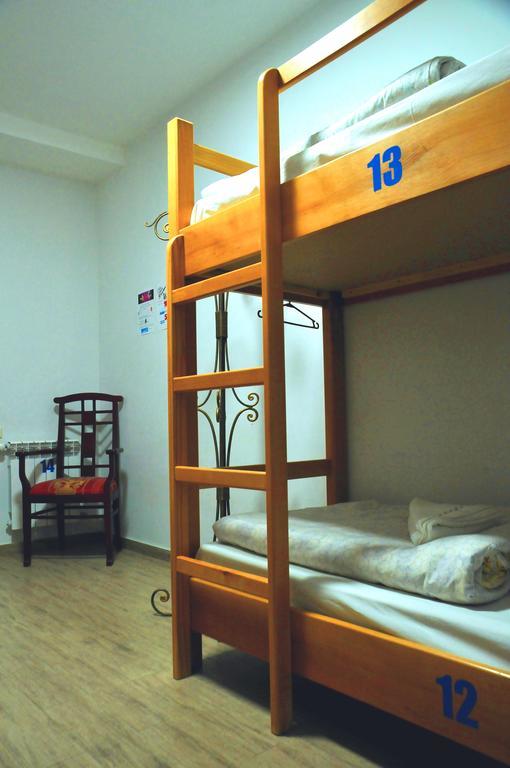 Mga Hostel & Tours Yerevan Exterior photo